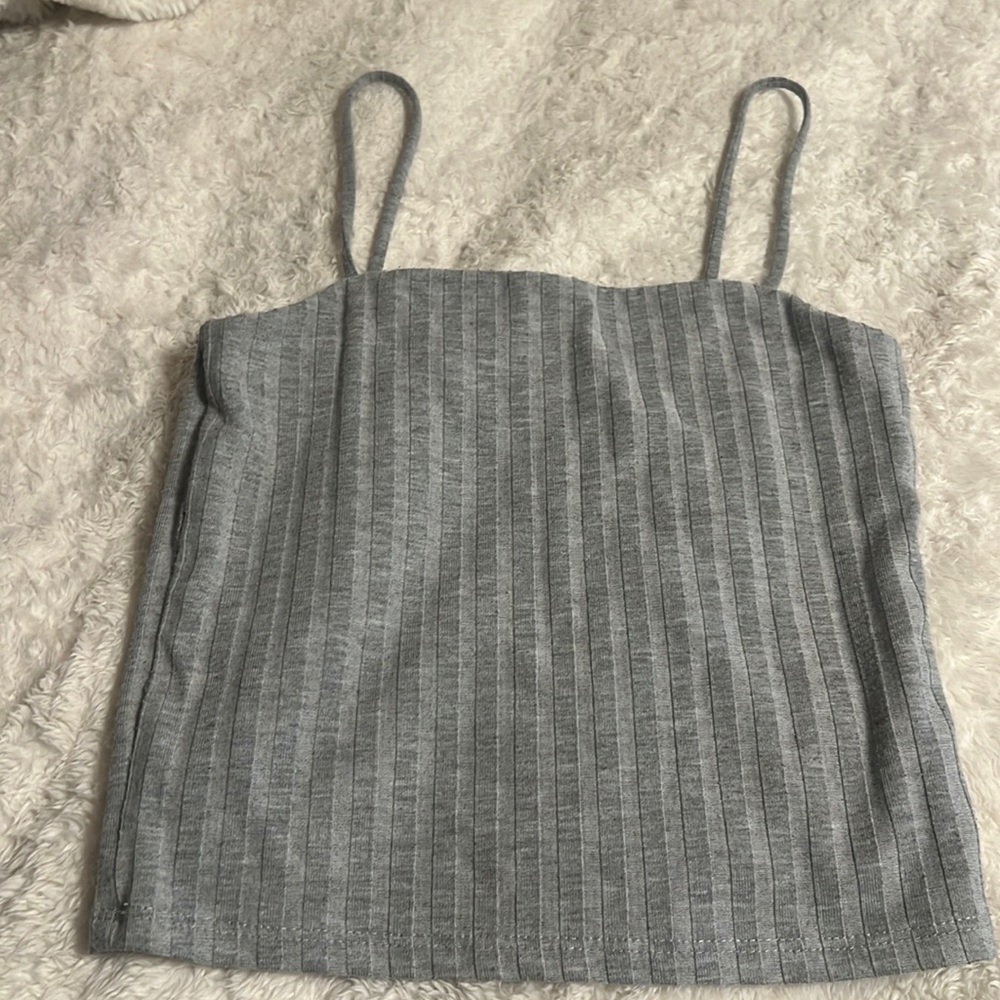 brand “So” spaghetti strap crop top, size Xs, only worn once to try on